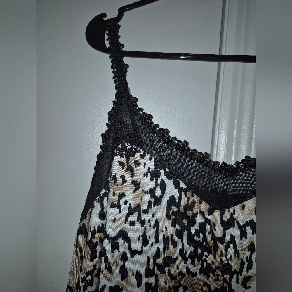 Soma Size Large Animal Print Nightgown with Lace